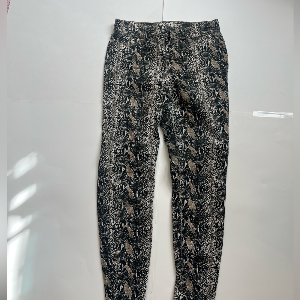 Leopard print pants all over